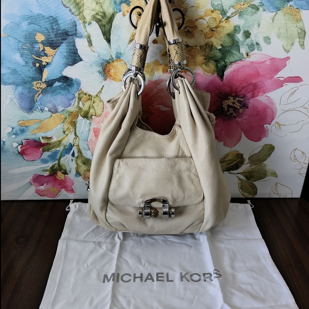 Michael Kors Luxury beige cream ivory Tonne Leather hobo Bag/Palladium Hardware